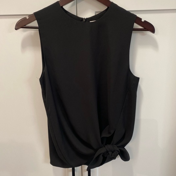 Aritzia Babaton front tie top - Picture 4 of 5